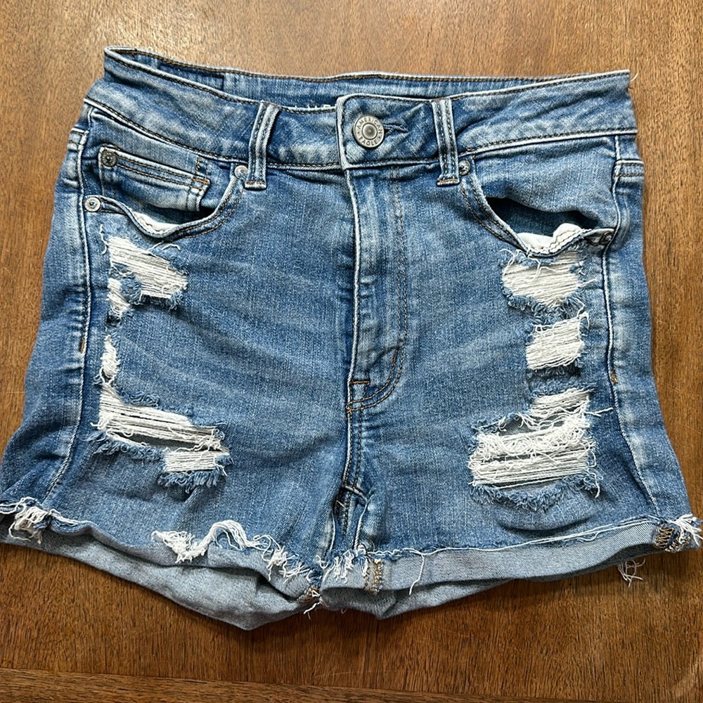 American Eagle Hi Rise shorts Size 6